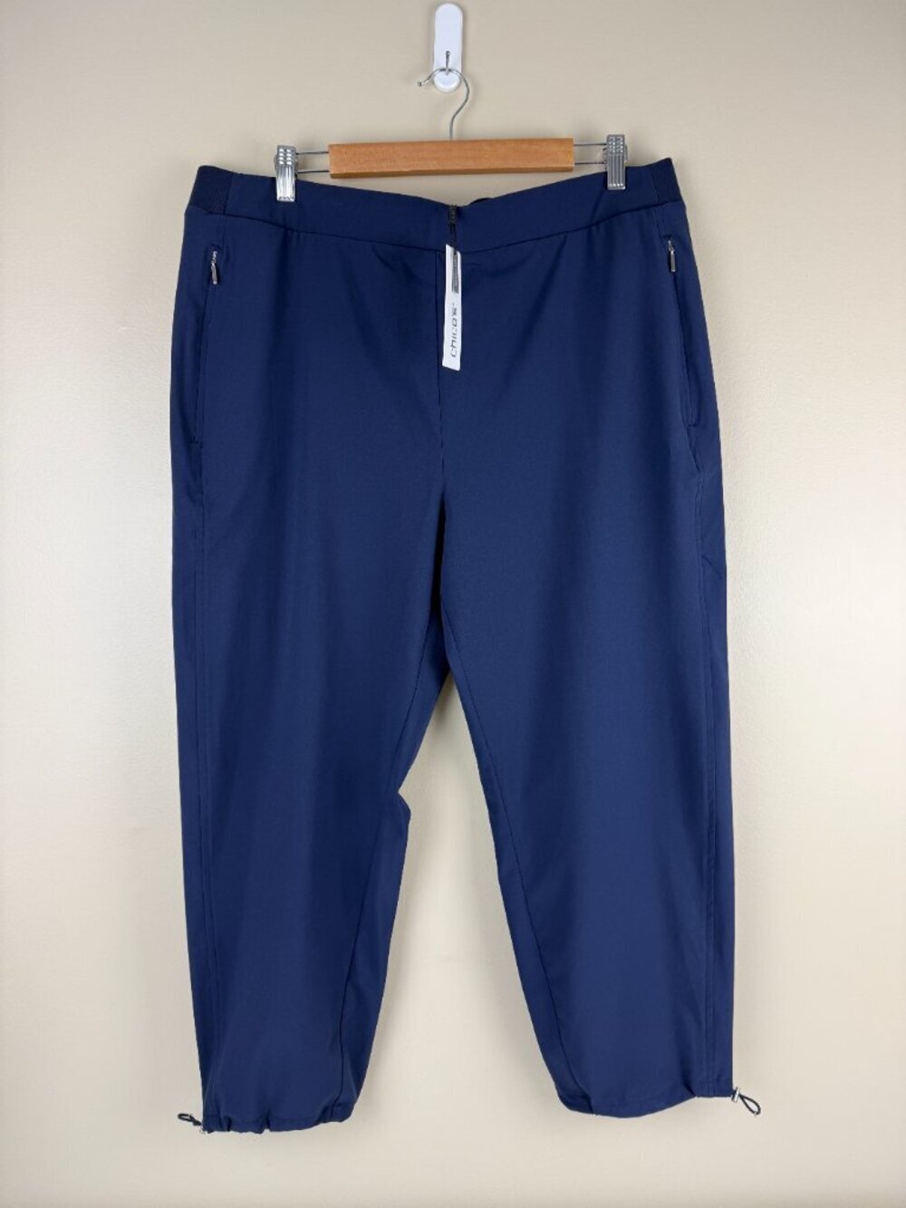 NWT Chico’s Zenergy Crop Pants Size 3 XL